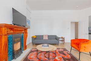 Tastefully Decorated 2BD Flat Near Queens Park