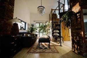 Private Luxury Open-Plan Barn Conversion