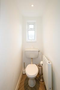 Spacious 3 Bedroom Home in Central Skewen