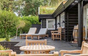 Lovely Home In Hornbæk With Wifi