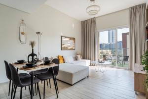 GuestReady – Relax Stay w Balcony & Pool View