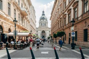 A13 - Deluxe City-Centre Apartments Budapest by BQA
