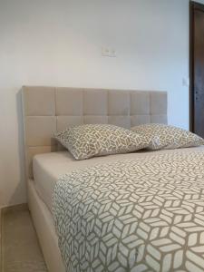 studio indépendant plain pied jardin & piscine