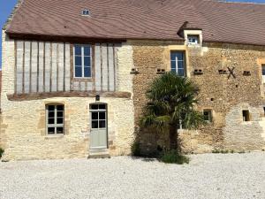 Maisons de vacances La Ferme du Chateau de Grisy, Piscine, 9p : photos des chambres