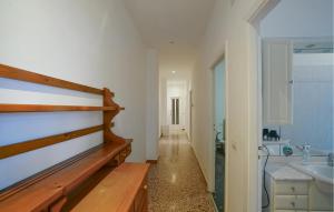2 Bedroom Cozy Apartment In Savona