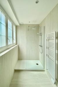Appartements Spacious 2 room Luxury renovated Terrace Garage-Madeleine : photos des chambres