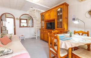 Cozy Home In Torrevieja With Wifi