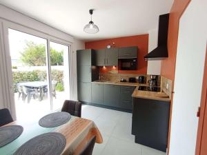 Appartements Etel - T3 lumineux avec Wifi et parking, proche plages - FR-1-479-173 : photos des chambres