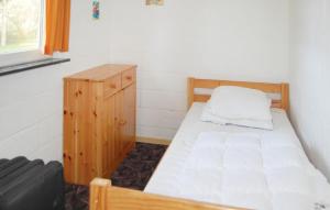 Beautiful Home In Sydals With Wifi