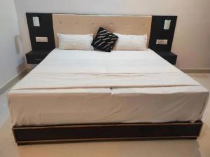 Hotel Arabiann night