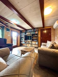 Wooden House - Imanje Terzic