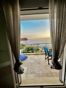 Hibiscus Accommodations and breakfast , Himarë