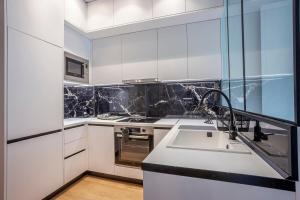 Lux Central 2bed apt up to 5P