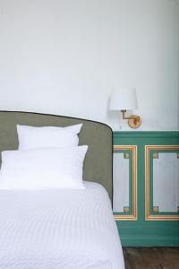 Hotels Chateau Royal de Benays - Hotel : photos des chambres