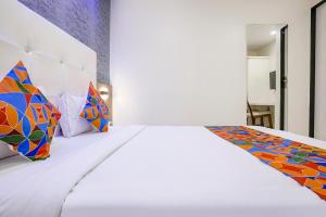 FabHotel Golden Star