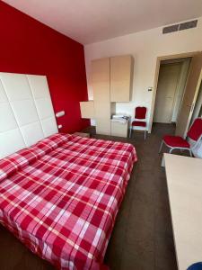 Red House - Borgo Lago