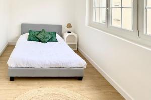 Appartements Beautiful T2 Tastefully Renovated Terrace - Madeleine : photos des chambres