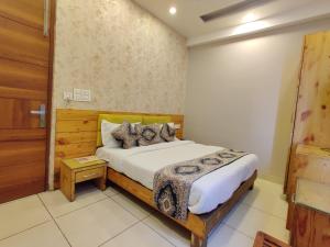 Hotel Golden Heaven Inn, Amritsar-Near Golden Temple