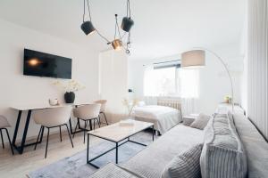 1 BR Apartment - ZENTRAL - BUSINESS - WIFI - KÜCHE - NETFLIX - PARKHAUS