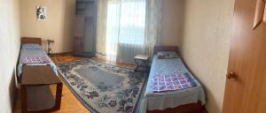 Three-room apartment in the center