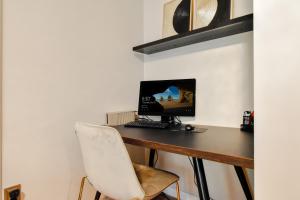 Designer 2BD Apt Near Alexander Nevski Cathedral by Flat Mаnager