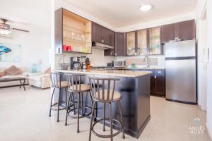 Large Private Terrace & Expansive Views