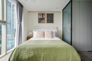 Blueground Yeouido river view nr Han River SEL-39