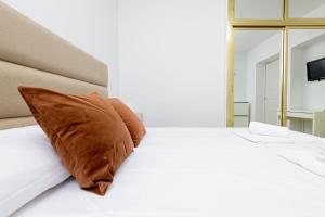 WintowinRentals Central apartment just 3 minutes from the beach in Fuengirola