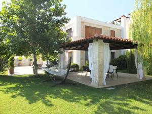 Royal Luxury Villa by AKTIS VILLAS