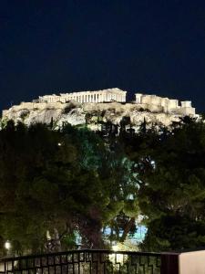 Acropolis View Loft ,1BR ,Amazing View