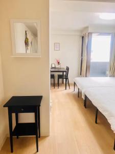 504 Tennoji Family Apartment 5min Walk from Station for 4 Guests