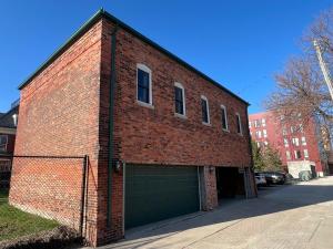 Carriage House with garage downtown