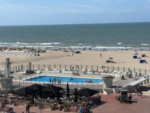 Naast t Zand - beautifully furnished apartment with sea view