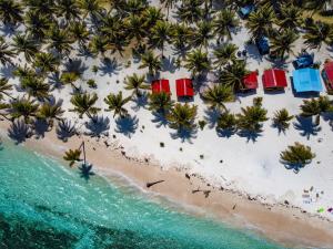 Cabaña Romantica frente al mar de isla Chichime Guna Yala