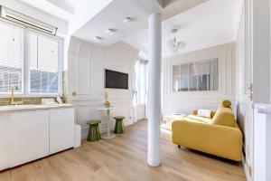 Luxury and comfort on Champs-Élysées