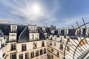 Luxury and comfort on Champs-Élysées