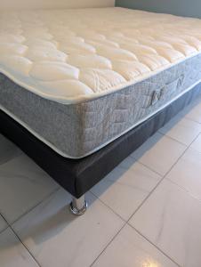 Appartements LOGEMENT TOUT CONFORT 4 PERS, VUE PORT ET MER, PLAGE A 80m, COEUR DE VILLE : photos des chambres