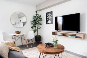 *THE AZURE* walkable in Ponce City!