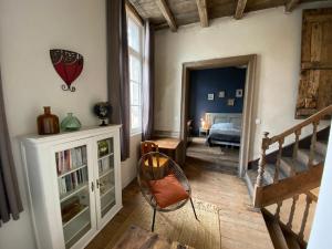 Appartements Entre fleuve et ville, charmante petite maison 18e : Appartement 2 Chambres
