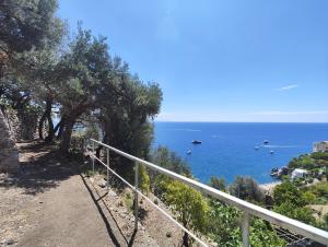 Villa Mansi - Cliffside Sea View Suites, Free Parking - Amalfi Coast