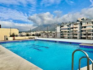 MarbelCenter Promenade Marbella - EaW Homes