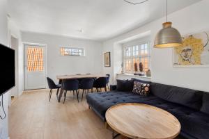 3- Skøn og lyst indrettet ferielejlighed