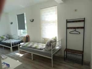 "ZELTCHEN" 1-ZApp mit WC, aber OHNE DUSCHE!