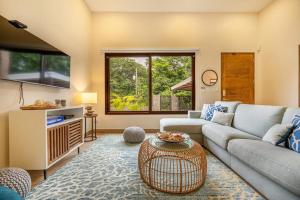 Casa Coralis - Stunning modern 3 BR, 3-half bath home in Playa Potrero