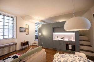 Loft Moderno a 500m da Loreto M1 M2