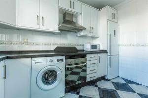 A&N Beachfront Family House with Pool & Solarium