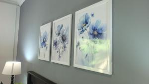 Suite 14- Deja Blu Bed and Breakfast- East London