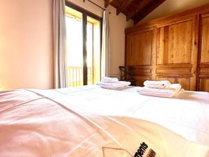 Maisons de vacances Estavar, Cerdanya, casa con piscina comunitaria : photos des chambres