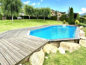 Estavar, Cerdanya, casa con piscina comunitaria
