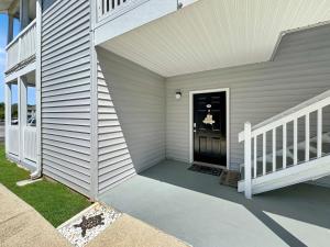 Coastal Retreat - Stay for 6